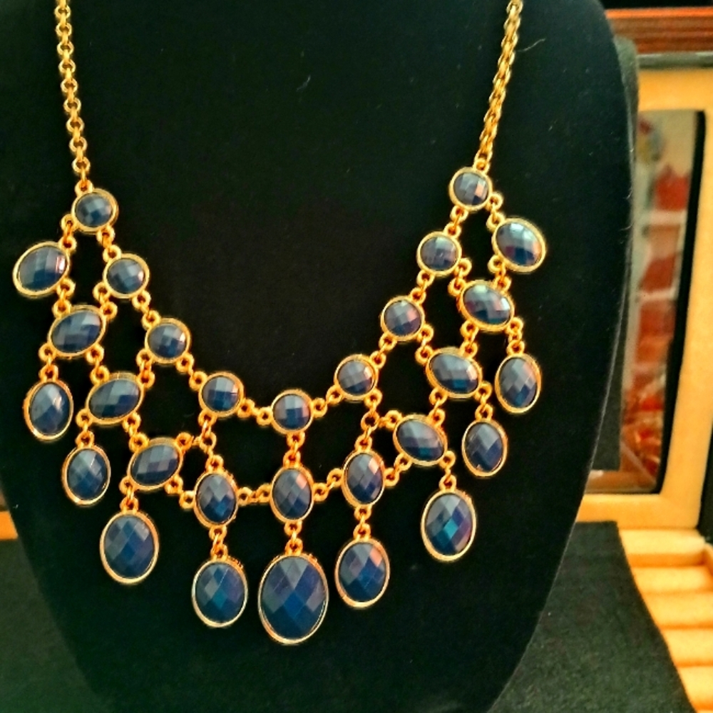 Elegant Gold and Blue Statement Necklace
